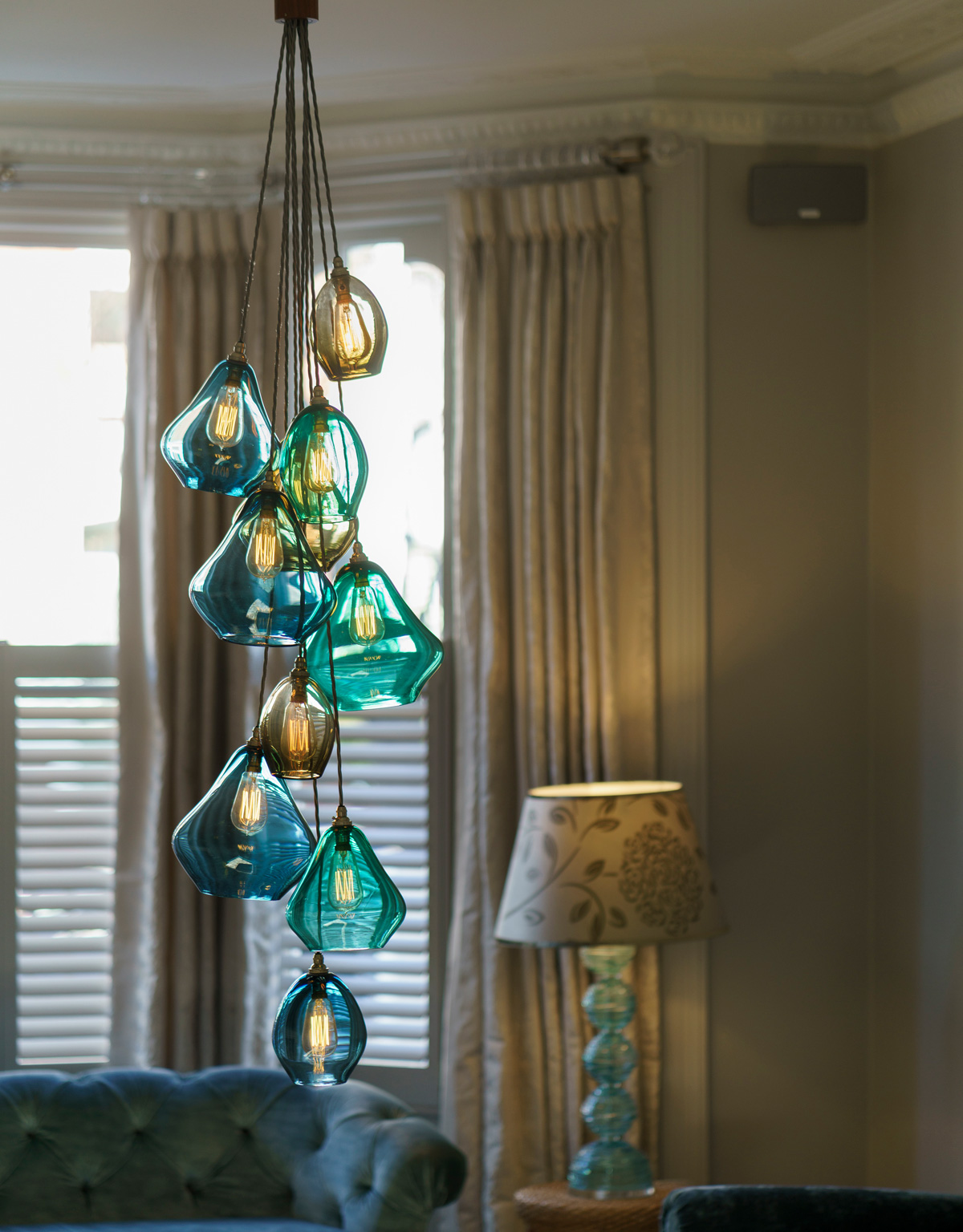 02-Chandelier-Bespoke-Colourful-Glass-Cluster
