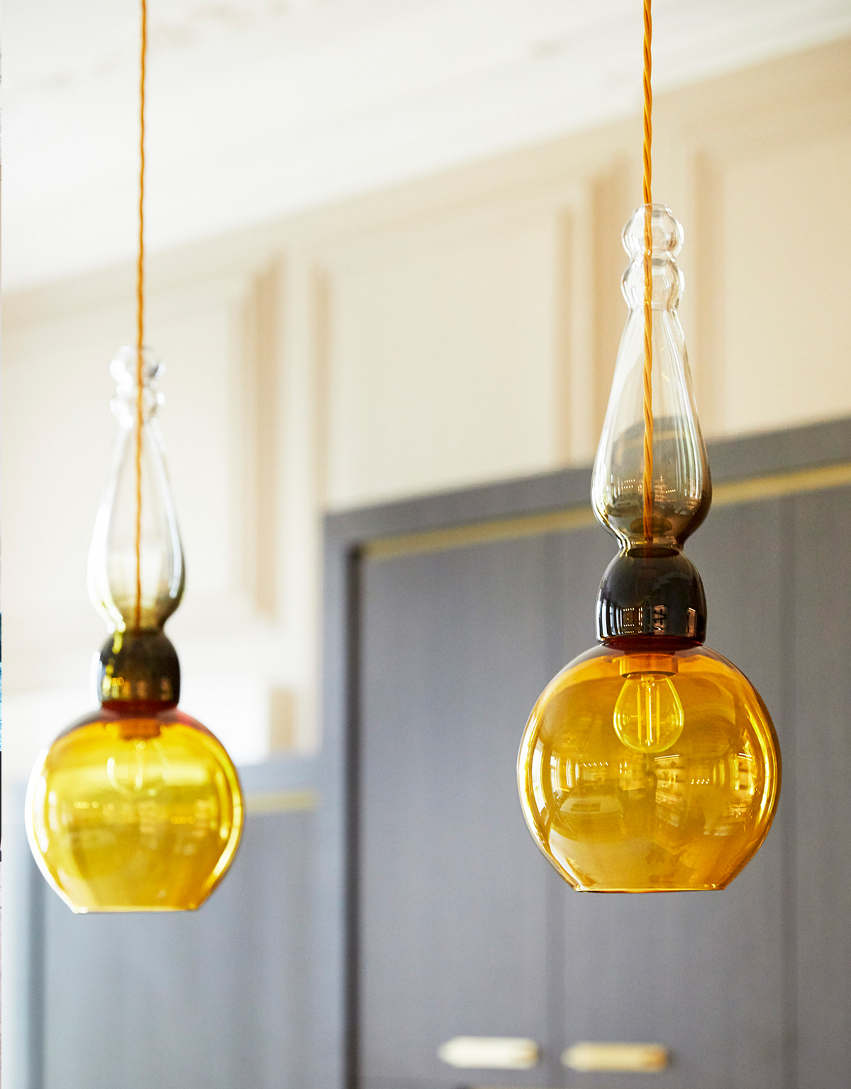 05-Decorative-Hand-Blown-Glass-Pendant