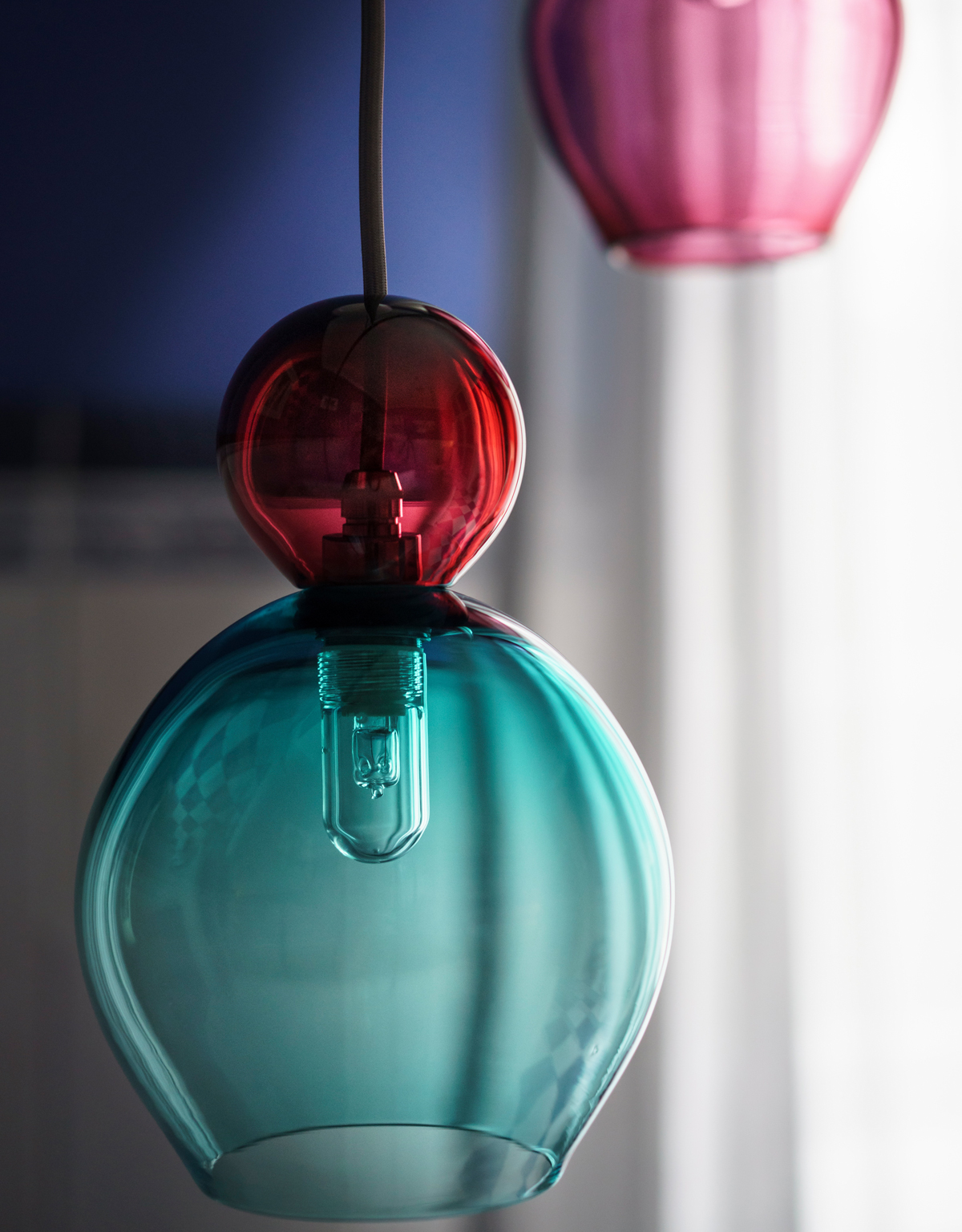 Colourful-Bathroom-Glass-Light