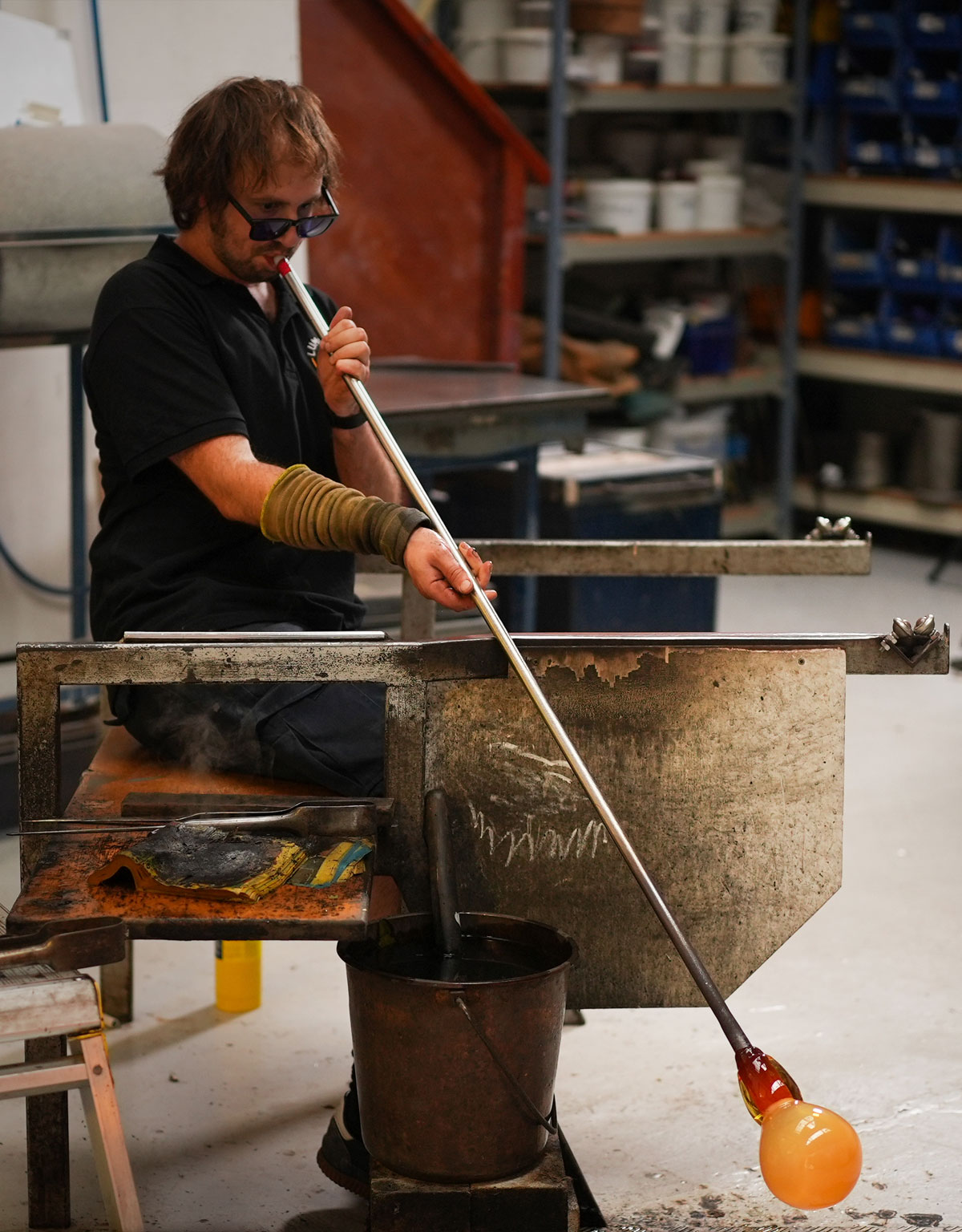 Curiousa-free-hand-blown-glass-made-in-england