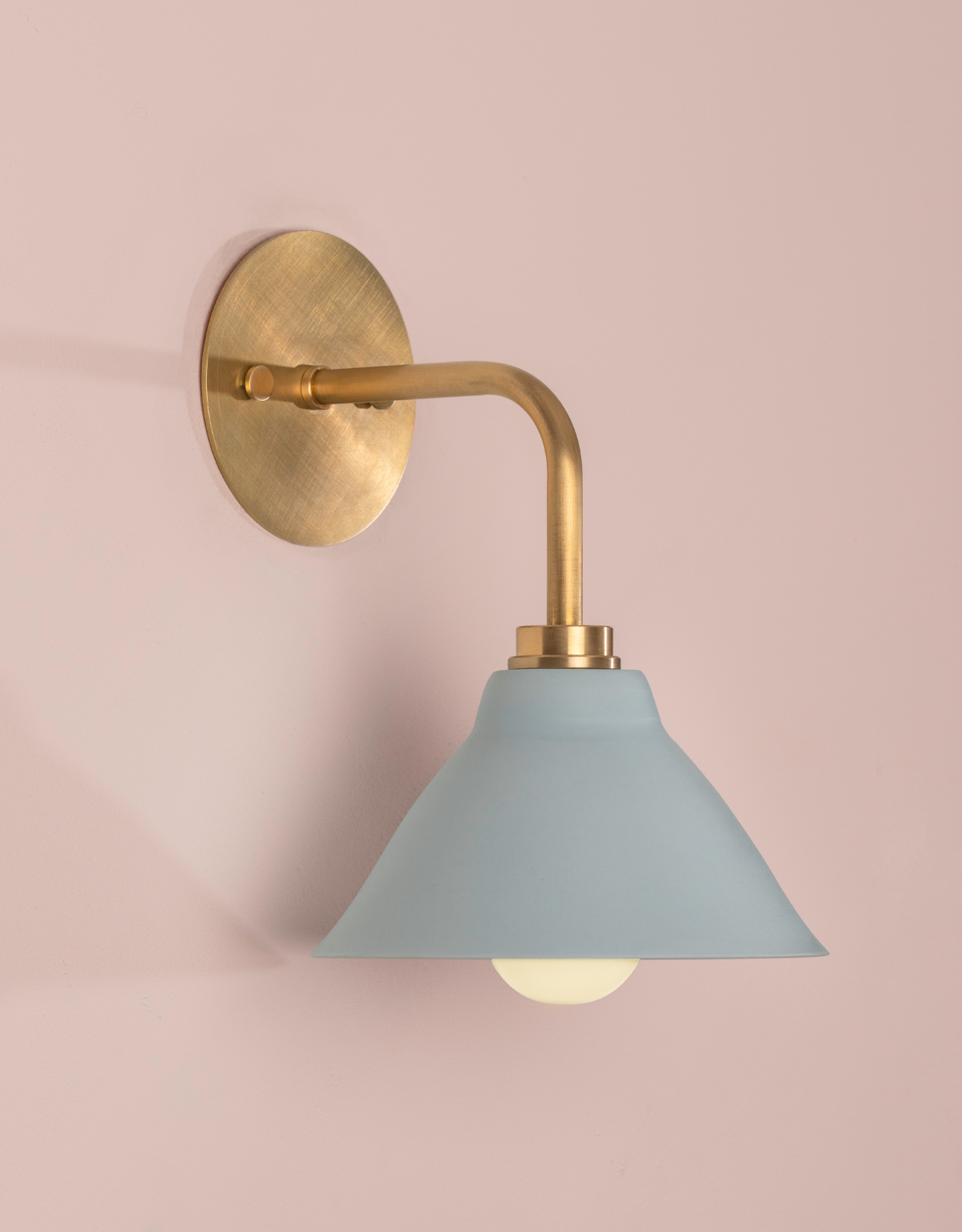 pastel-blue-ceramic-bathroom-wall-light