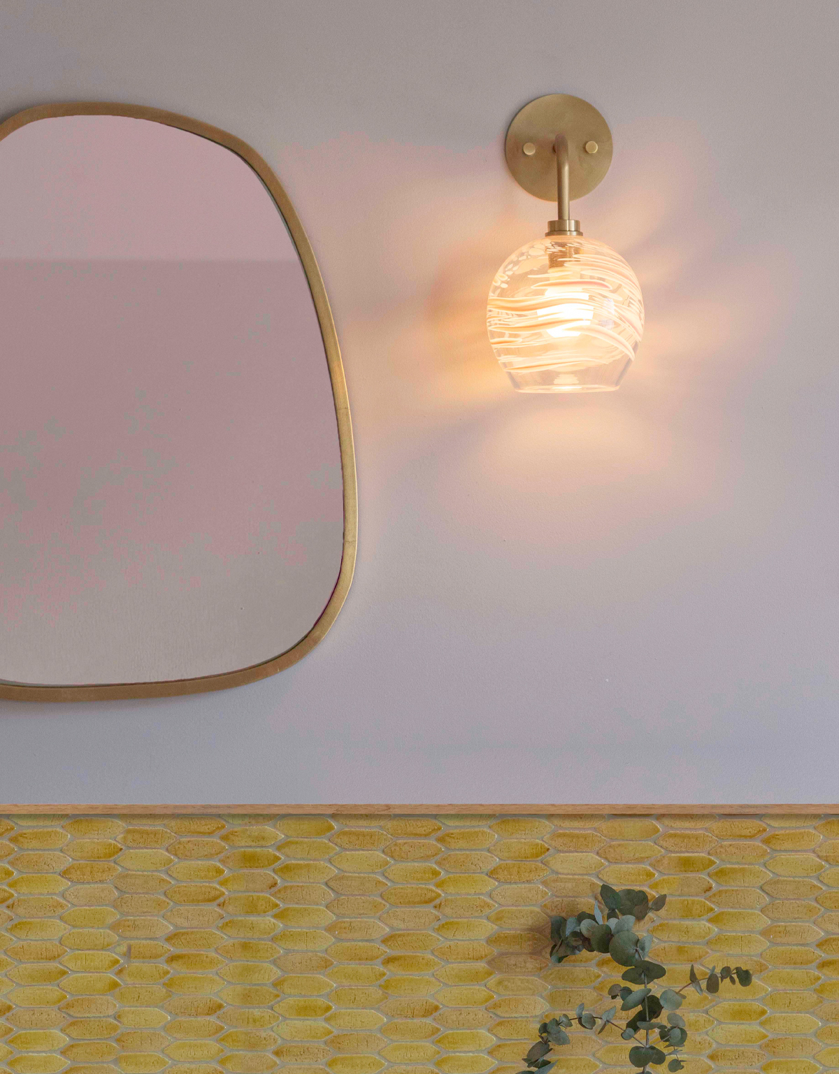 decorative-pastel-pink-swirl-glass-bathroom-wall-light