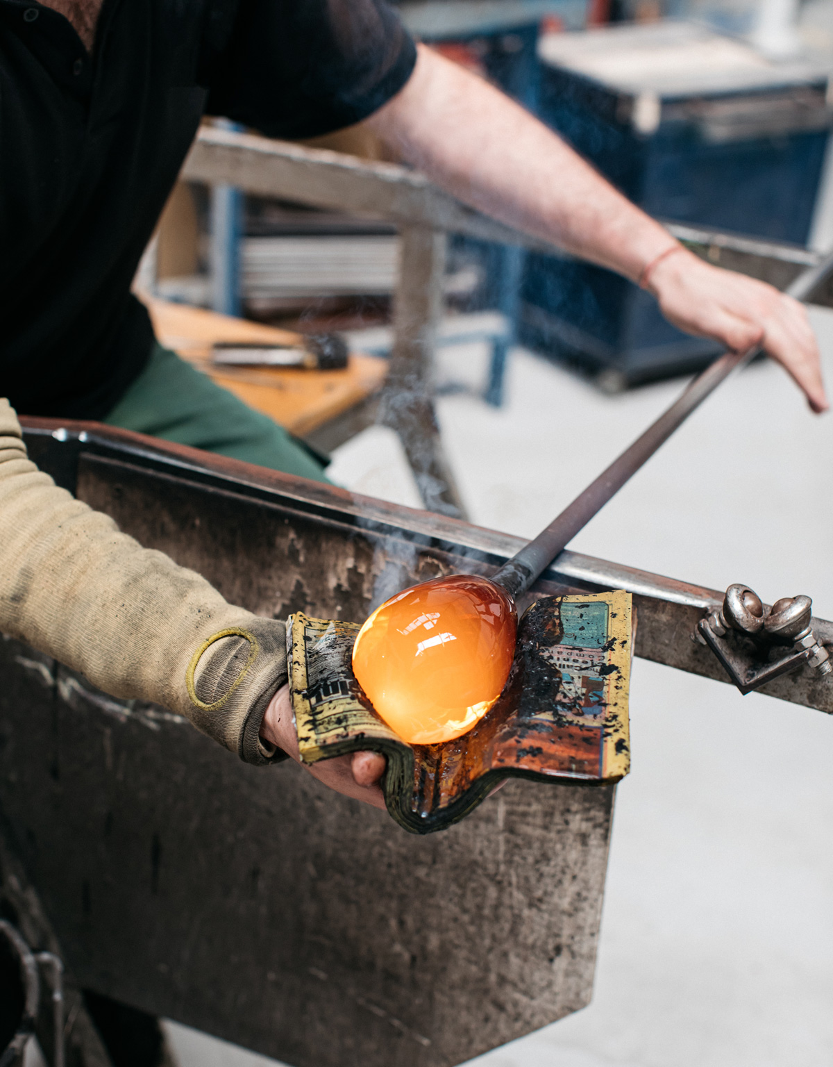 handblown-glass-pendant-lights-handmade-in-england-2